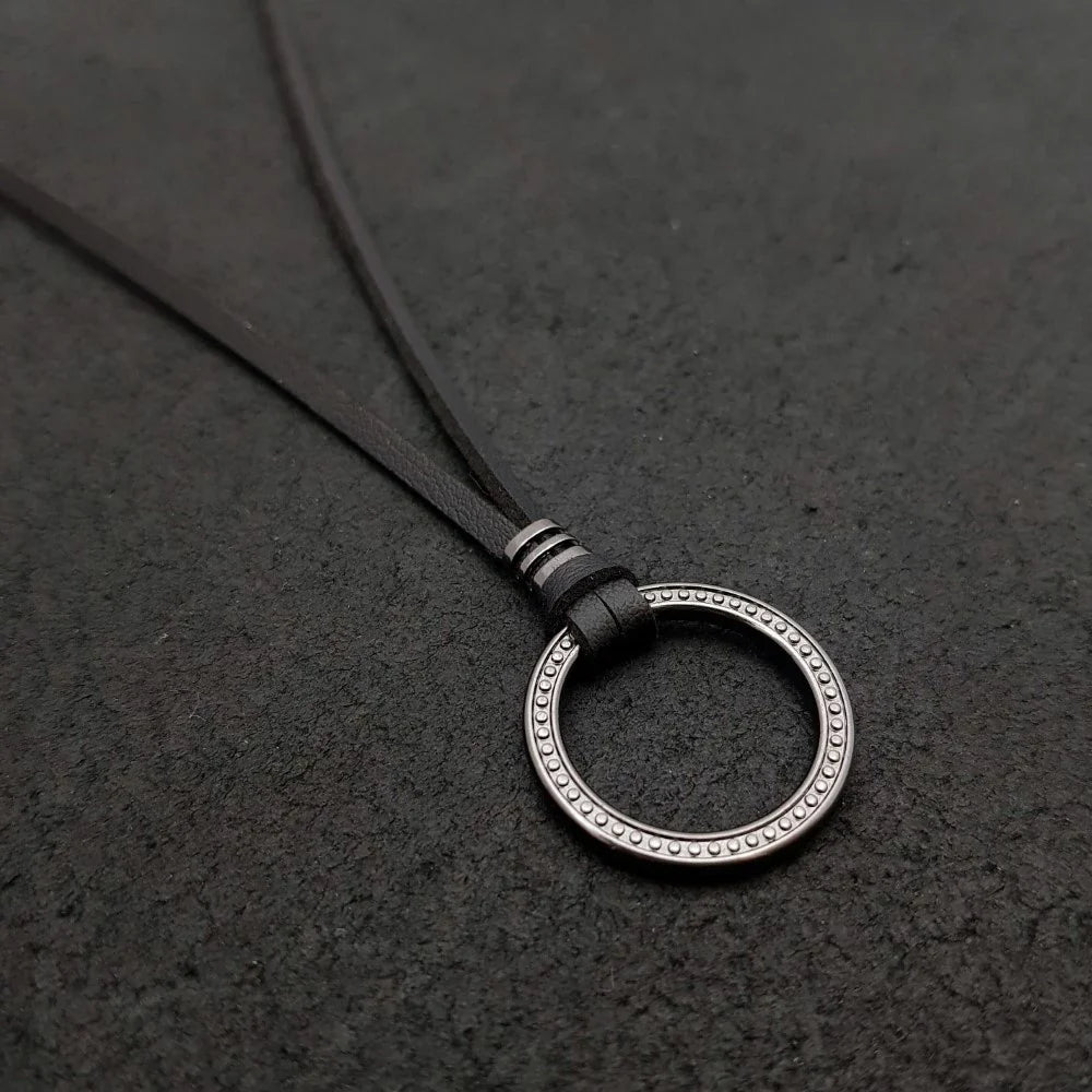 Colar Masculino De Couro Preto Tribal Cruz Regulável Premium